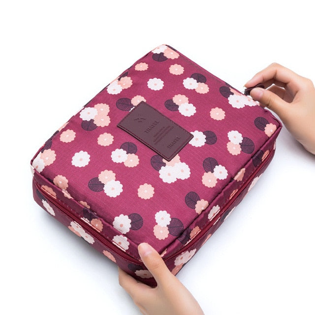 Trousse de Toilette Fleurs Bordeaux